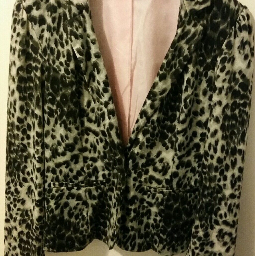 Jacket - Picture 4 of 4